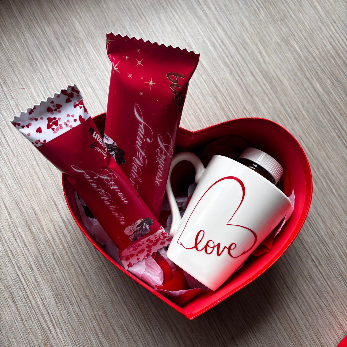 Coffret Saint-Valentin – Tasse, Duo Kinder & Mini Nutella